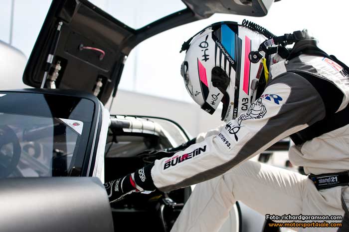 Dramatiskt test på Nürburgring för Richard Göransson