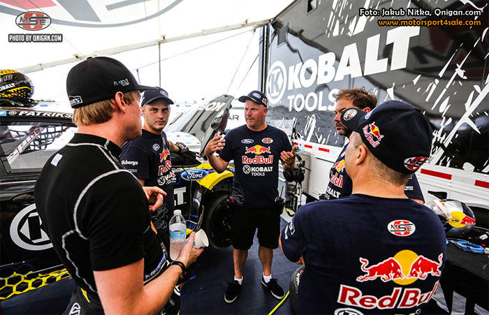 Patrik och teamet jobbade hårt i helgens deltävling