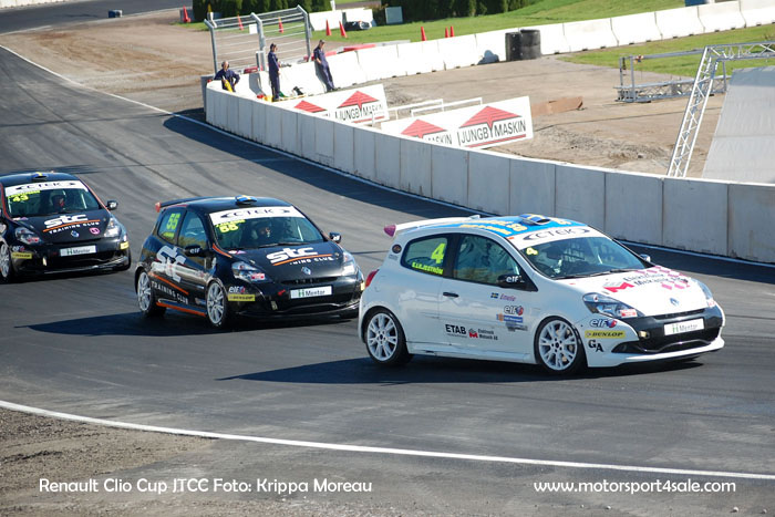 Bilder från tidskval för Renault Clio Cup JTCC på Solvalla