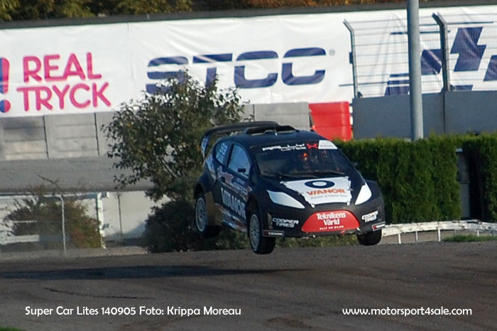 140905_supercarlites_002