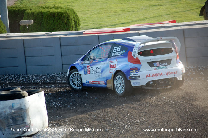 140905_supercarlites_005