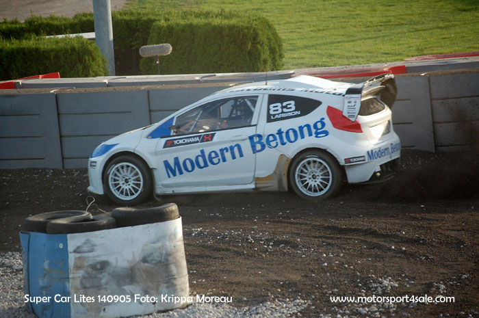 140905_supercarlites_021