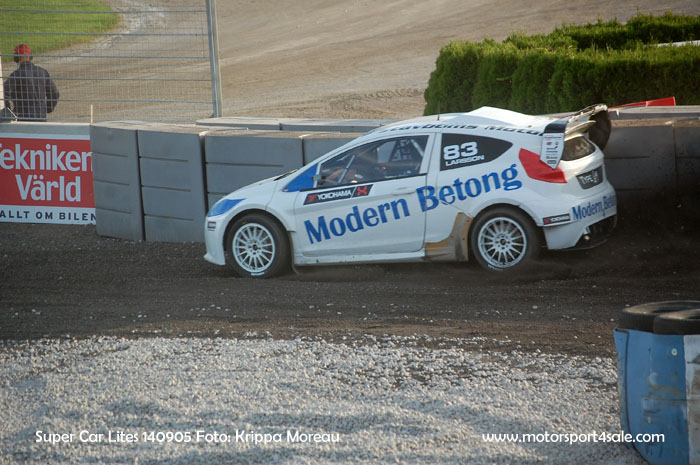 140905_supercarlites_022