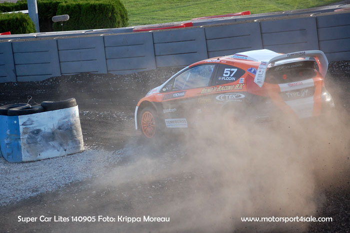 140905_supercarlites_034