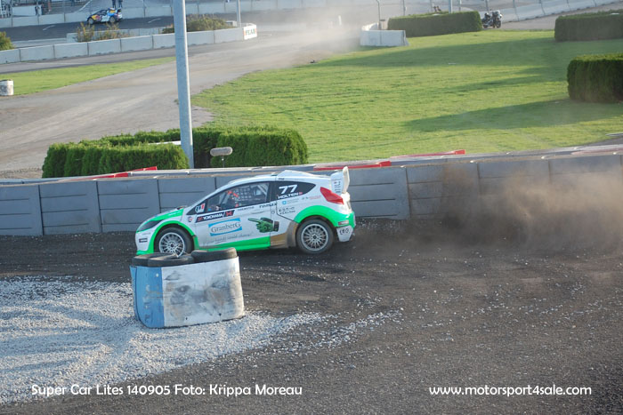 140905_supercarlites_037