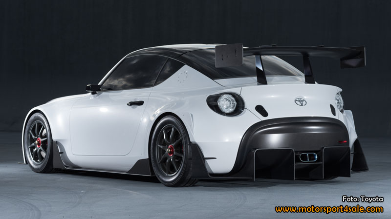 Gazoo Racing presenterar busig Toyota för bana