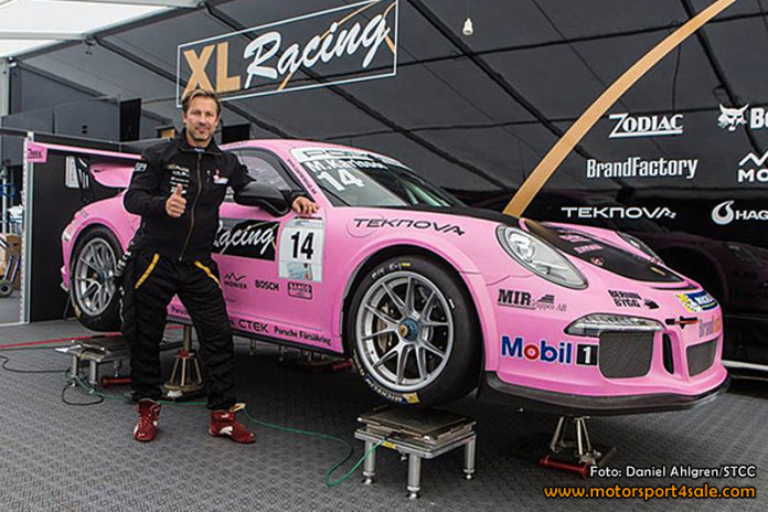 Snickar-Matte rejsar i rosa för Rosa Bandet