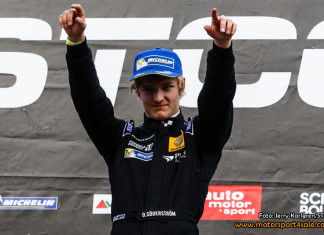 Oliver Söderström mästare i Formel Renault 1,6 Oliver Söderström