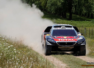 Loeb och Sainz preppade för Dakar 2016 Loeb och Sainz preppade för Dakar 2016