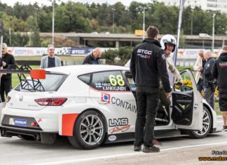 TCR-premiär i STCC på Solvalla – och bilar klara för 2017 TCR-premiär i STCC på Solvalla