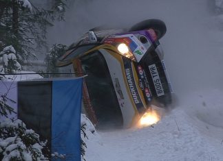 Louise Cook i trubbel på SS2 Röjden i Rally Sweden 2017