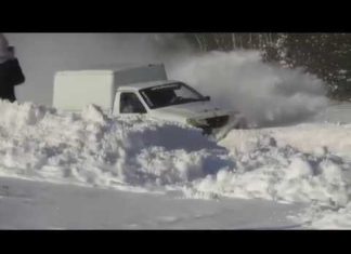 Därför ska du inte köra rally med servicebussen!