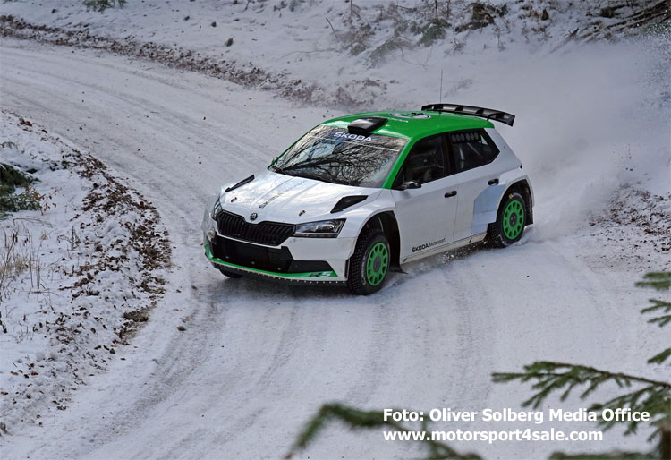 Oliver Solberg testar sin nya Skoda Fabia