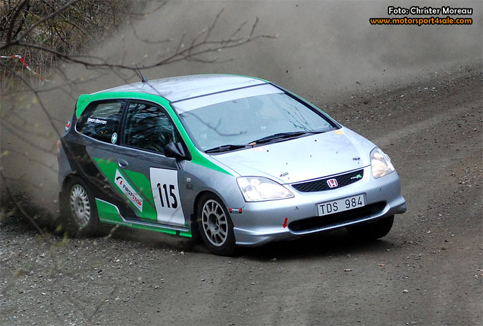 Emrik Smedberg pressar Hondan i Simrishamnsmixen 2014