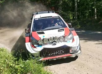 Kalle Rovanperä pressar WRC-Yarisen på grus