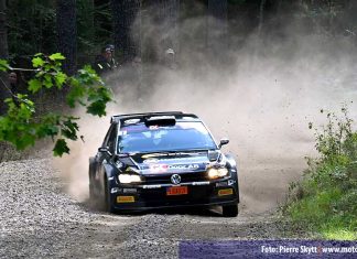 Patrik Flodin behåller SM-ledningen efter tredjeplatsen i East Sweden Rally 2024 Patrik Flodin behåller SM-ledningen efter tredjeplatsen i East Sweden Rally 2024